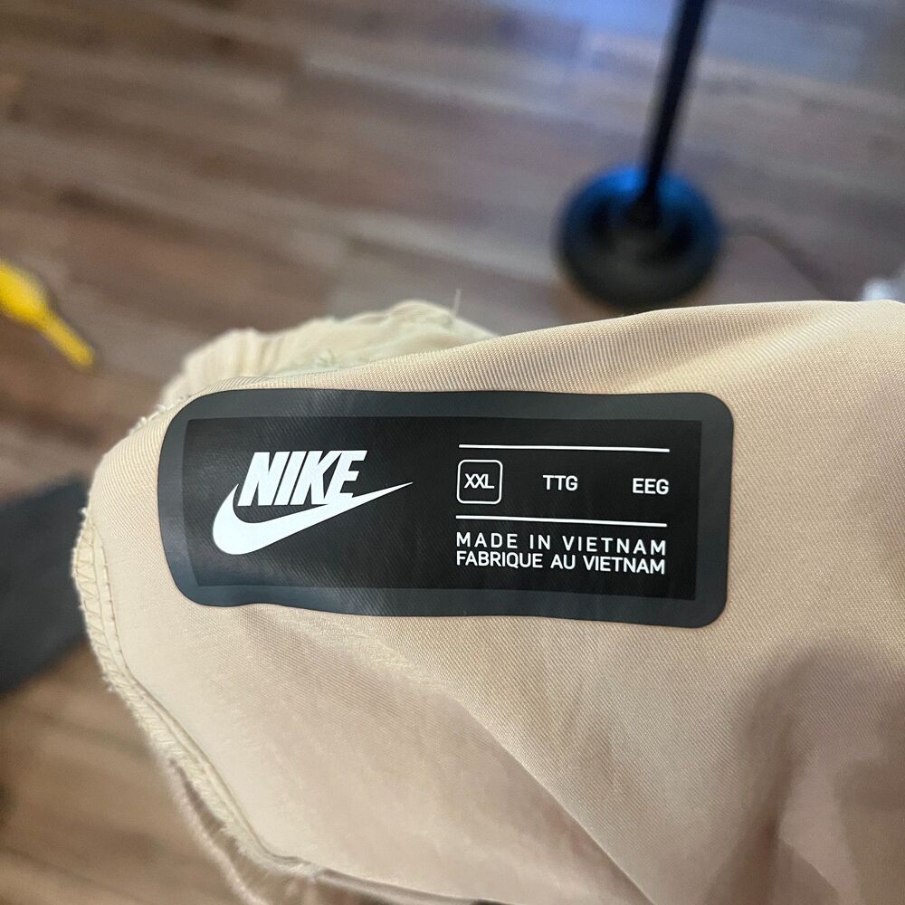 Nike Tech Repel Tan Pants Windbreaker Joggers Commuter Tapered Men's Size 2XL - Picture 2 of 7